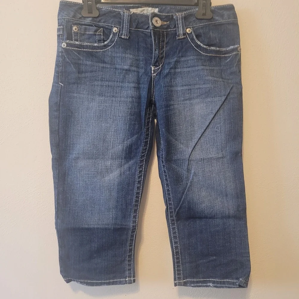 Aeropostale Capri Jeans Size 7/8 Medium‎ Wash Denim Casual